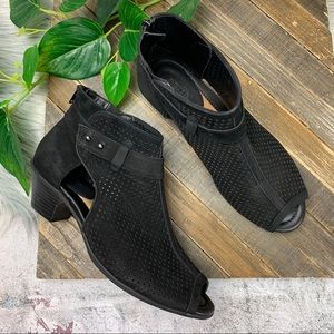 earth intrepid bootie